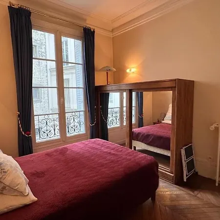 Appartement Grand Proche Champs Elysees Parijs